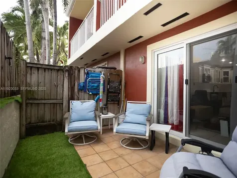 437 SW 3rd Street Miami FL 33130