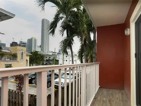 437 SW 3rd Street Miami FL 33130