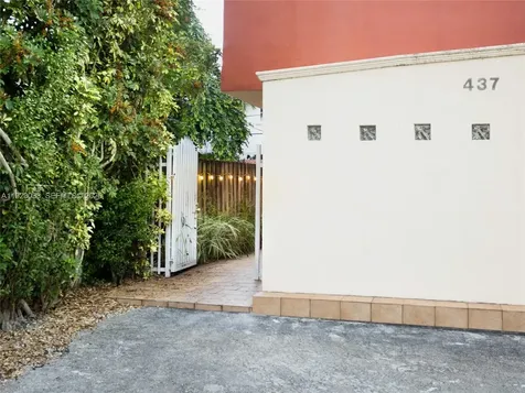437 SW 3rd Street Miami FL 33130