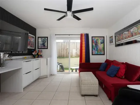 437 SW 3rd Street Miami FL 33130