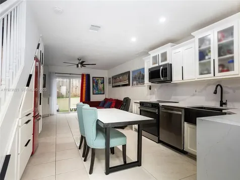 437 SW 3rd Street Miami FL 33130