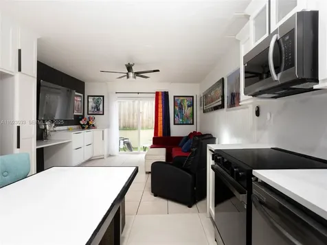 437 SW 3rd Street Miami FL 33130