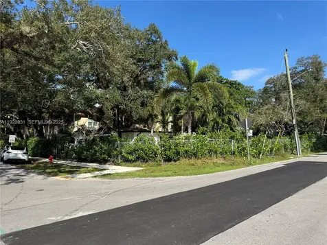 2390 SW 18th Avenue Fort Lauderdale FL 33315