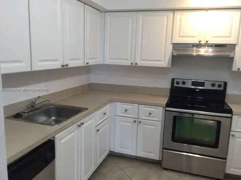 721 N Pine Island Road Plantation FL 33324