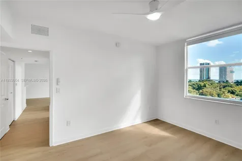 1723 SW 2nd Avenue Miami FL 33129