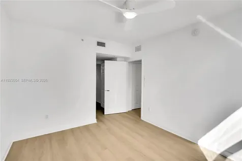 1723 SW 2nd Avenue Miami FL 33129