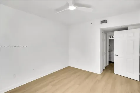 1723 SW 2nd Avenue Miami FL 33129