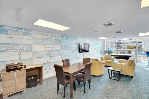 1723 SW 2nd Avenue Miami FL 33129