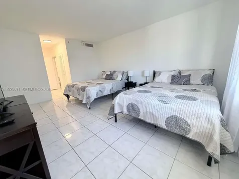 100 Lincoln Road Miami Beach FL 33139