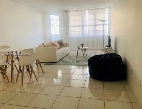 100 Lincoln Road Miami Beach FL 33139