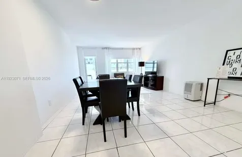 100 Lincoln Road Miami Beach FL 33139