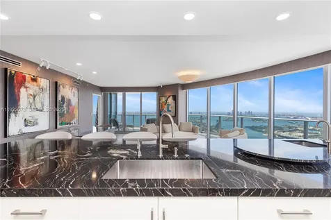488 NE 18th Street Miami FL 33132
