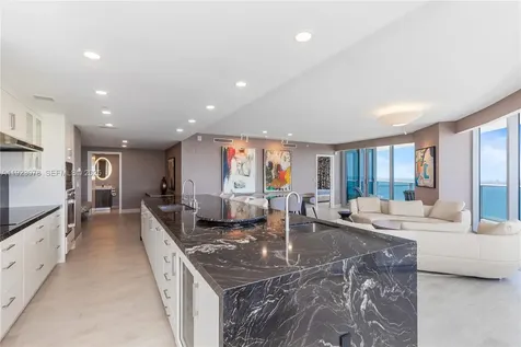 488 NE 18th Street Miami FL 33132