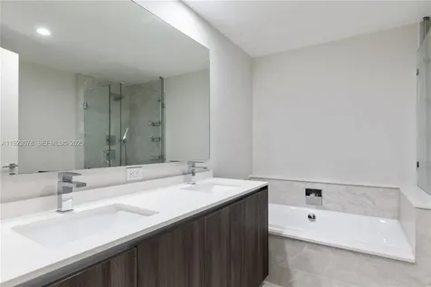 488 NE 18th Street Miami FL 33132