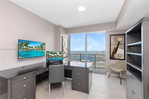 488 NE 18th Street Miami FL 33132