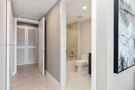 488 NE 18th Street Miami FL 33132