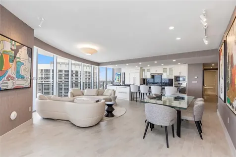 488 NE 18th Street Miami FL 33132