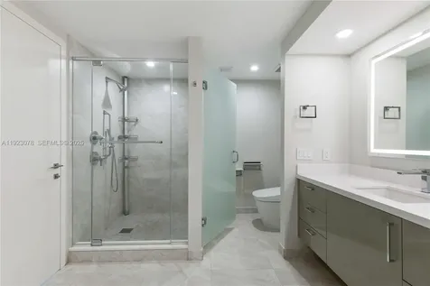488 NE 18th Street Miami FL 33132