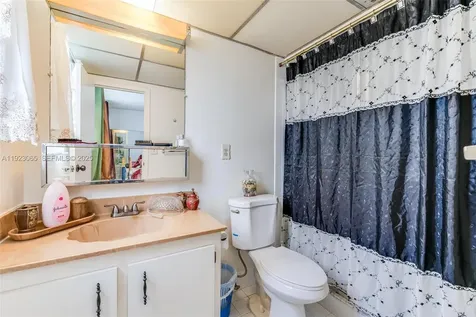 2840 Somerset Drive Lauderdale Lakes FL 33311