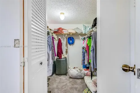 2840 Somerset Drive Lauderdale Lakes FL 33311