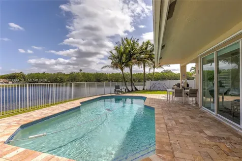 1127 Laguna Springs Drive Weston FL 33326