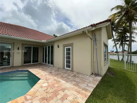 1127 Laguna Springs Drive Weston FL 33326
