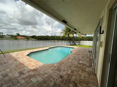 1127 Laguna Springs Drive Weston FL 33326
