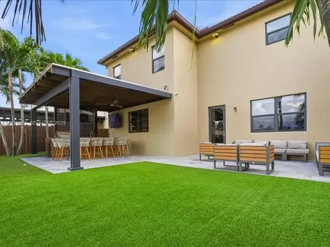 8780 NW 98th Court Doral FL 33178