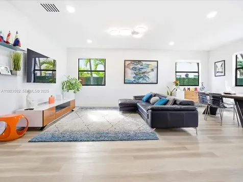 8780 NW 98th Court Doral FL 33178
