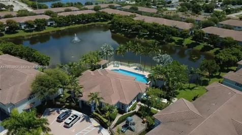 1918 Alamanda Way Riviera Beach FL 33404
