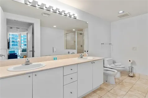 17375 E Collins Avenue Sunny Isles Beach FL 33160