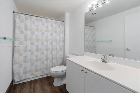 17375 E Collins Avenue Sunny Isles Beach FL 33160