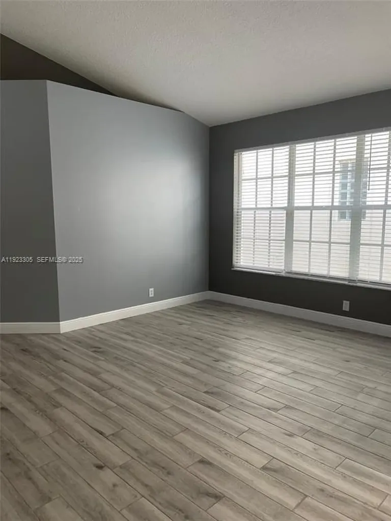 1018 NW 116th Avenue Coral Springs FL 33071