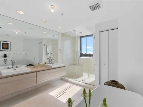 17111 Biscayne Boulevard North Miami Beach FL 33160