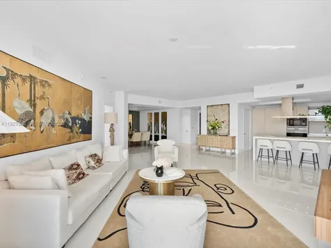 17111 Biscayne Boulevard North Miami Beach FL 33160