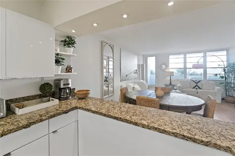 100 Lincoln Road Miami Beach FL 33139
