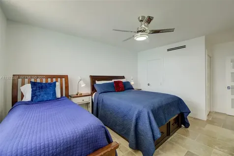 3725 S Ocean Drive Hollywood FL 33019