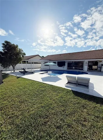 15561 Carriage Court Davie FL 33331