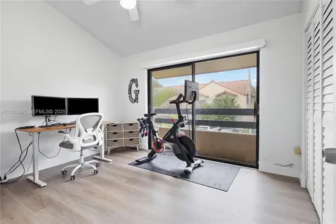 10053 SW 77th Court Miami FL 33156