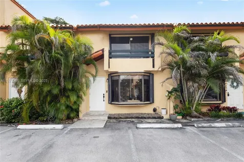 10053 SW 77th Court Miami FL 33156