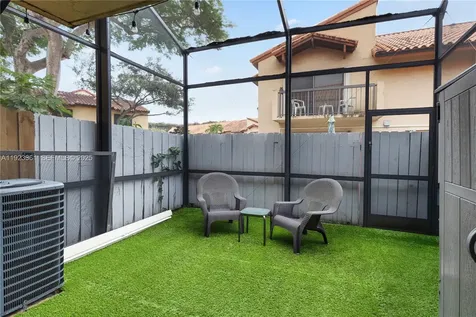10053 SW 77th Court Miami FL 33156