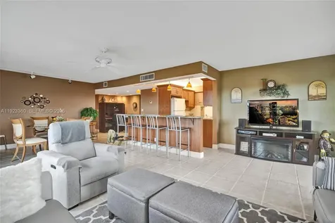 5100 Dupont Boulevard Fort Lauderdale FL 33308