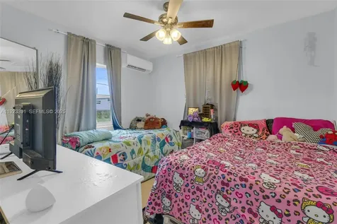 15851 NW 18th Avenue Miami Gardens FL 33054