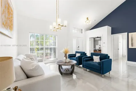 19427 NW 13th Street Pembroke Pines FL 33029
