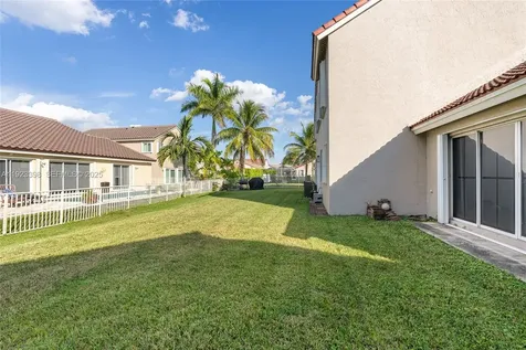 19427 NW 13th Street Pembroke Pines FL 33029