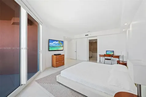 3370 Hidden Bay Drive Aventura FL 33180