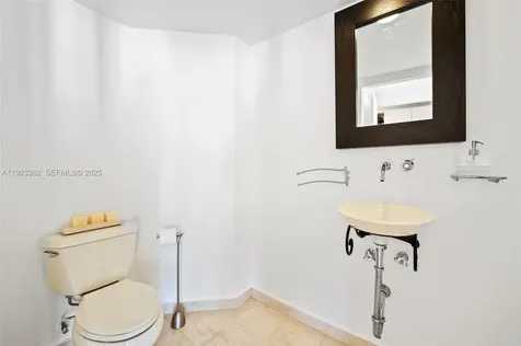 3370 Hidden Bay Drive Aventura FL 33180