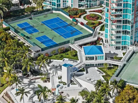 3370 Hidden Bay Drive Aventura FL 33180