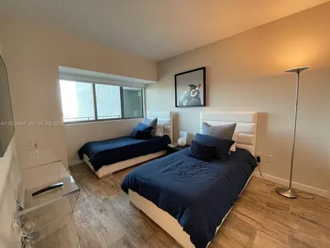 650 NE 32nd Street Miami FL 33137