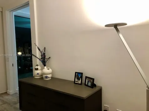 650 NE 32nd Street Miami FL 33137